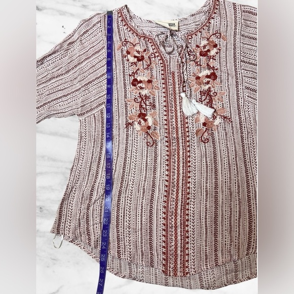 SAVANNA JANE Embroidered Boho Southwest Pattern Tassel Tie Peasant Blouse - Picture 7 of 10